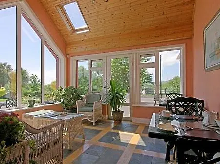 Tower View 3* Dingle