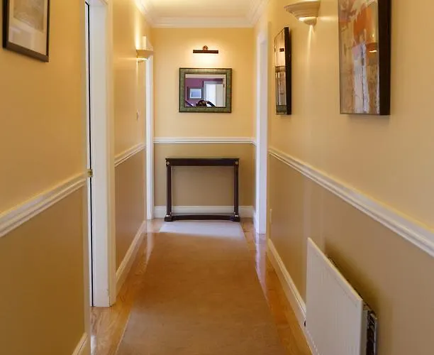 Tower View 3* Dingle