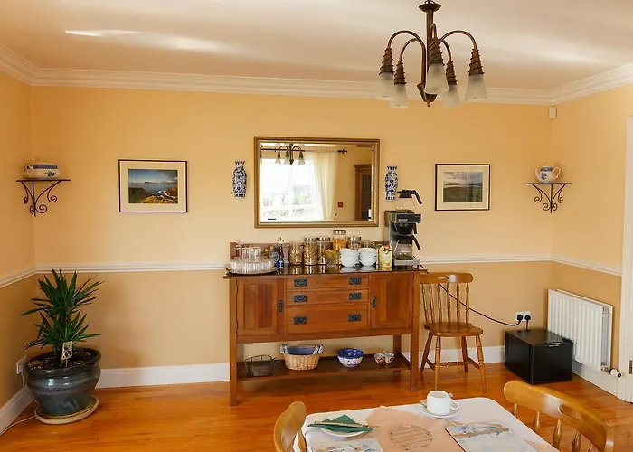 Tower View 3* Dingle