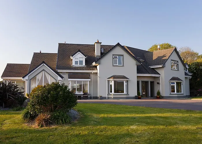 Tower View 3* Dingle